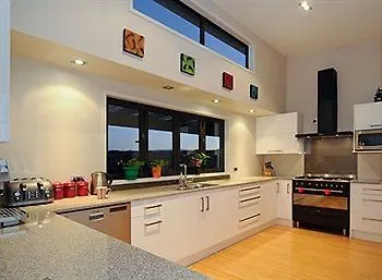 **** Bed & Breakfast City Lights Boutique Lodge Rotorua New Zealand